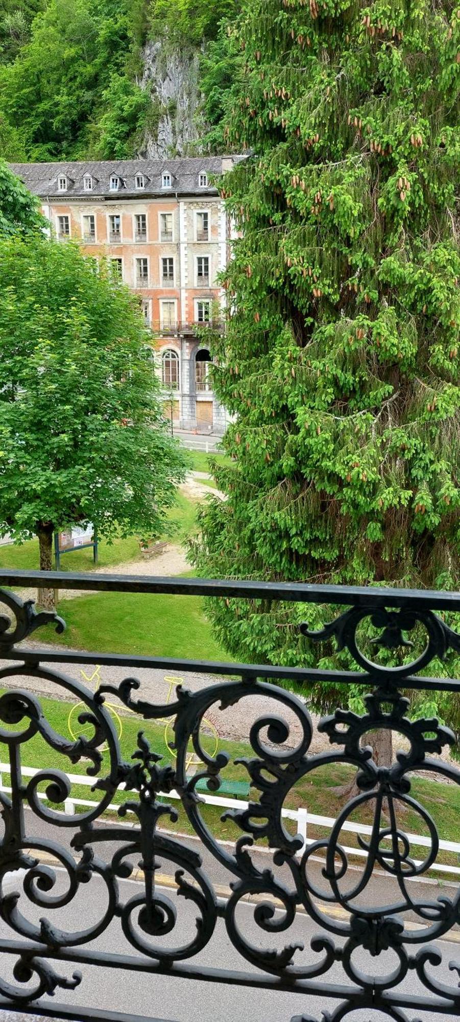 Vaste Appartement, Lumineux, 8 Couchages Eaux-Bonnes Dış mekan fotoğraf